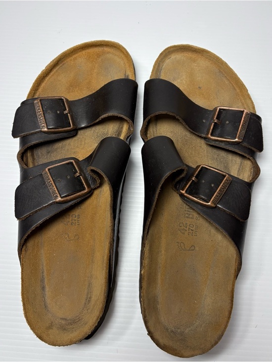 Birkenstock Other - Birkenstock Arizona Sandals - Habana Brown Leather  (unisex)